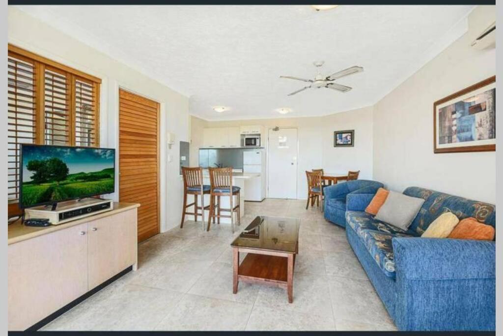 Surfers/Broadbeach Pool View. Free Parking & Wifi Гоулд Коуст Екстериор снимка